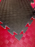 MAR-296B | Red/Black Jigsaw Floor Mats (20mm [1m x 1m] Square)