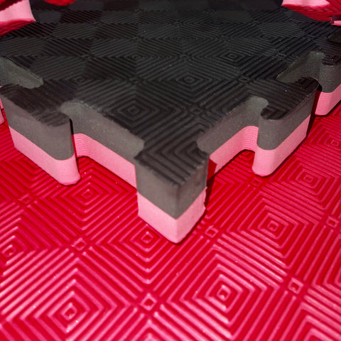 MAR-297B | Red/Black Jigsaw Floor Mats (40mm [1m x 1m] Square)